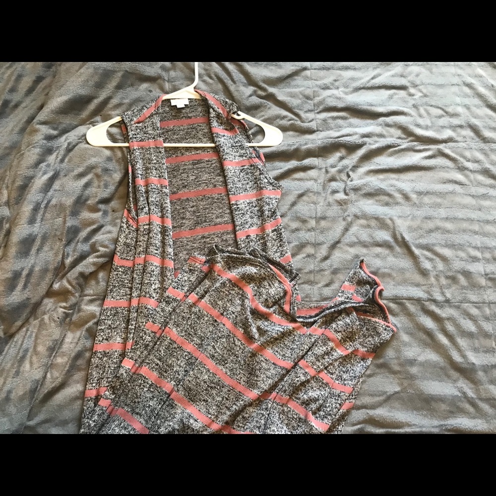 NWT LulaRoe Cardigan Joy XS